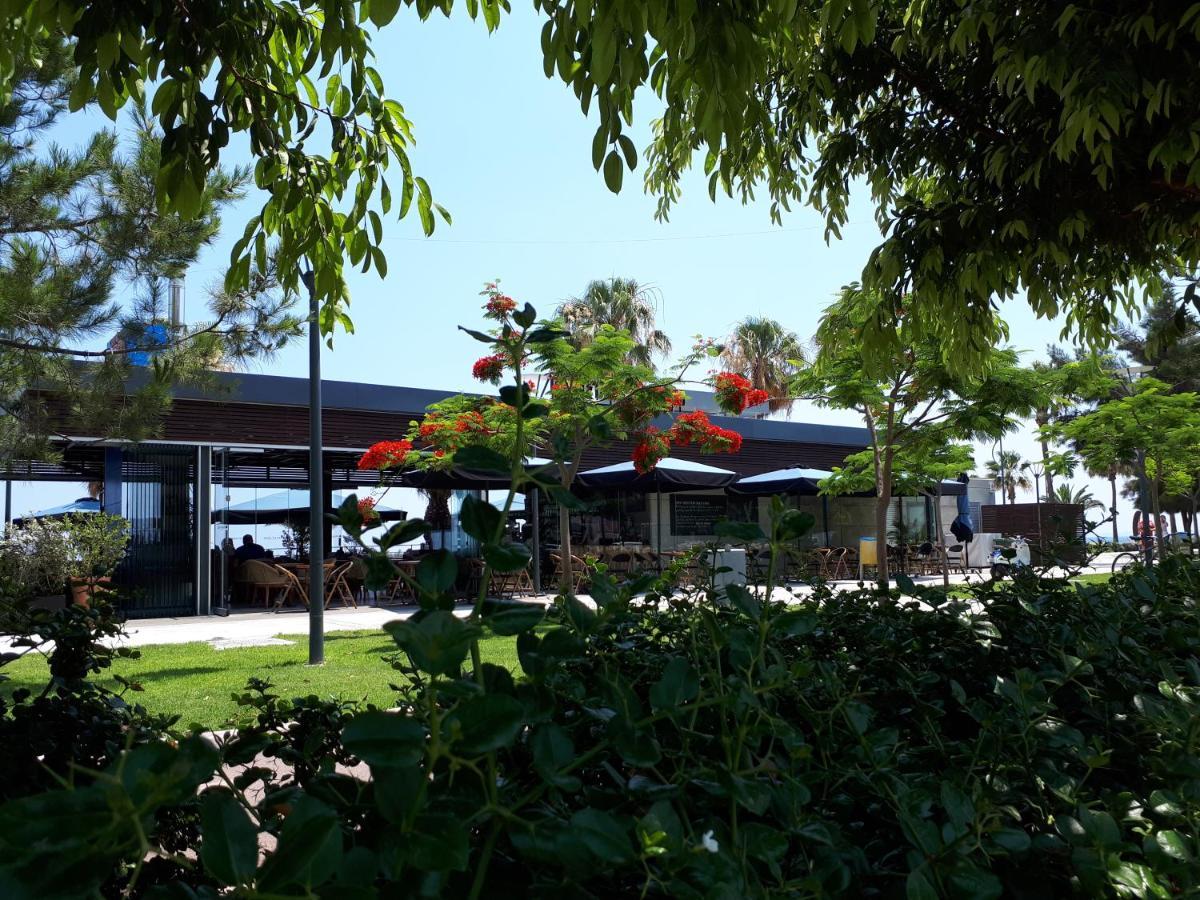 Sea Front & City Center, Amazing Sea View Limassol Ngoại thất bức ảnh